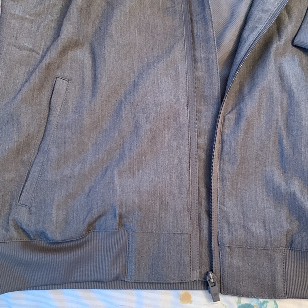 FABLETICS SCRUB JACKET - Picture 4 of 6